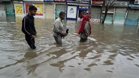 Climate-hit Pakistan to cooperate with Switzerland on ways to manage the risks of natural disaster